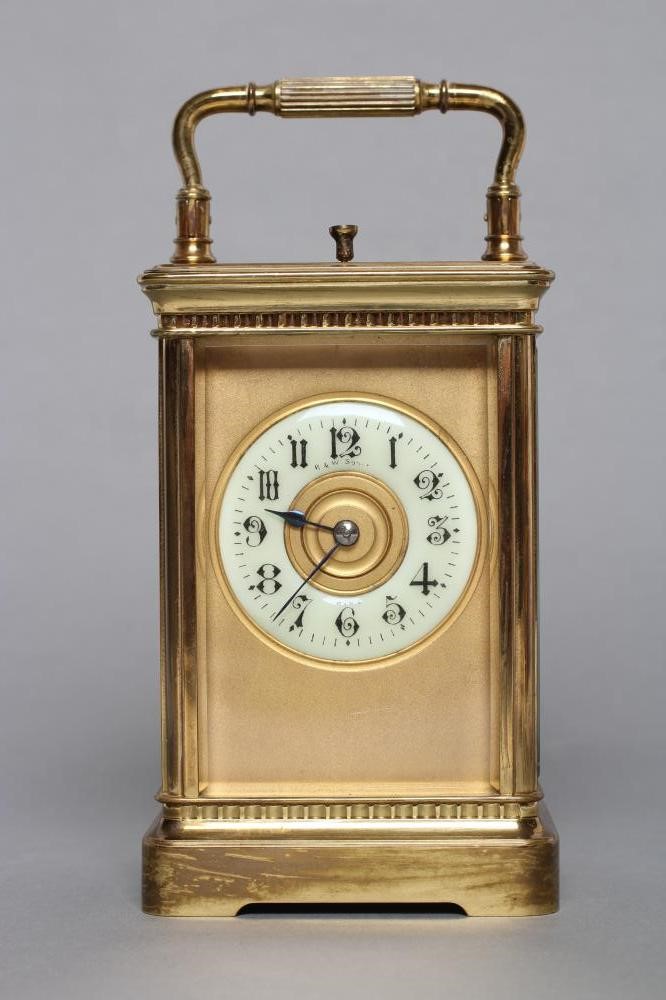 A FRENCH BRASS CASED CARRIAGE CLOCK Image