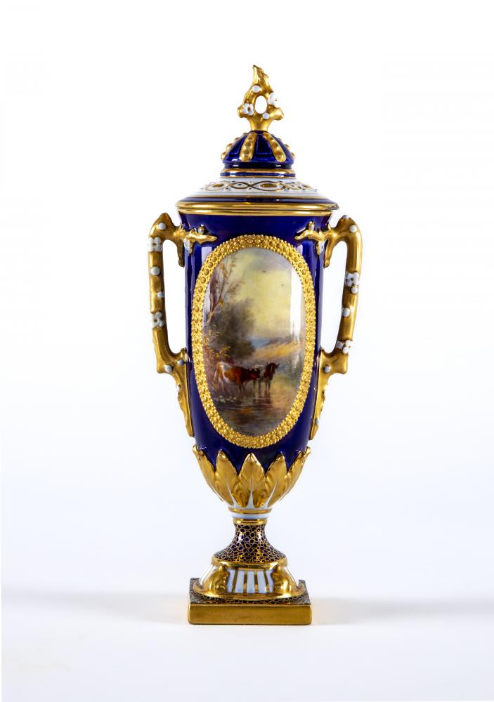 A ROYAL WORCESTER CHINA SMALL URN AND COVER Image