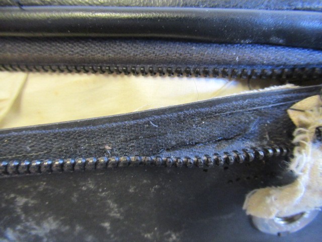 A CHARLES AND RAY EAMES HERMAN MILLER LOUNGE CHAIR AND OTTOMAN Image