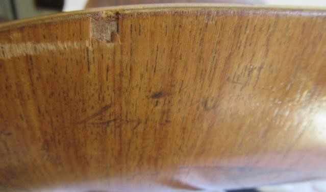 A CHARLES AND RAY EAMES HERMAN MILLER LOUNGE CHAIR AND OTTOMAN Image