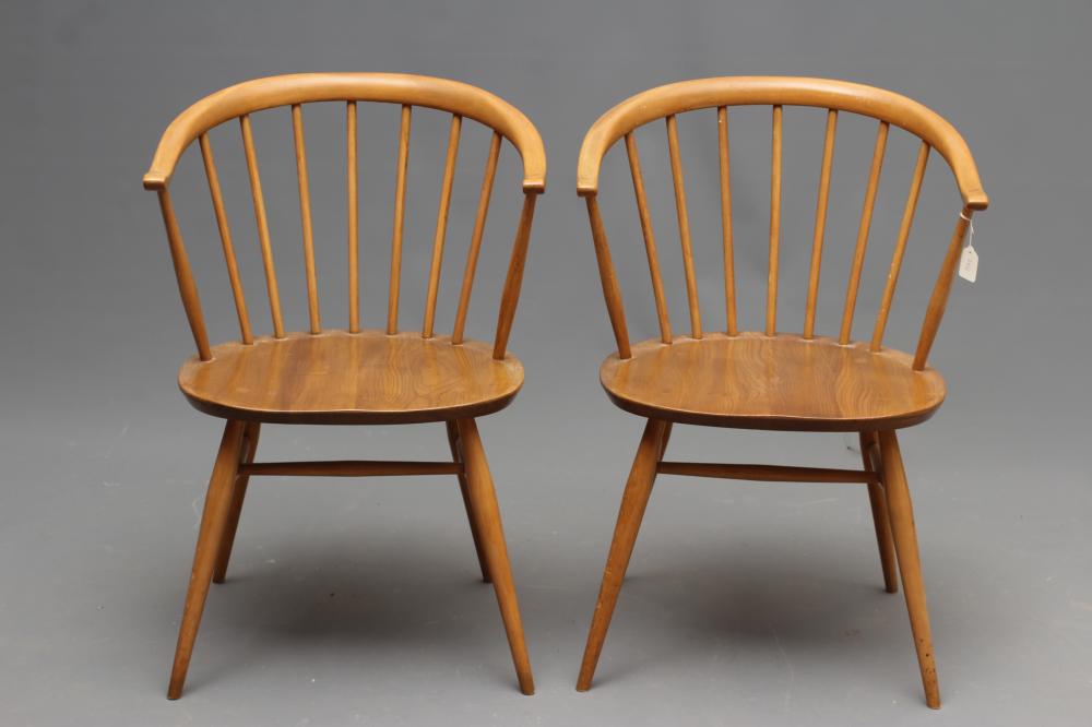 A PAIR OF ERCOL MODEL 449A CHAIRS IN BEECH AND ELM Image