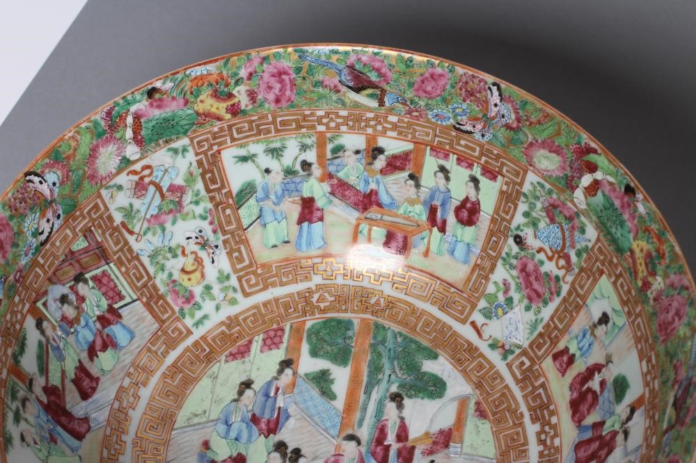 A CANTONESE PORCELAIN BOWL of plain circular form Image