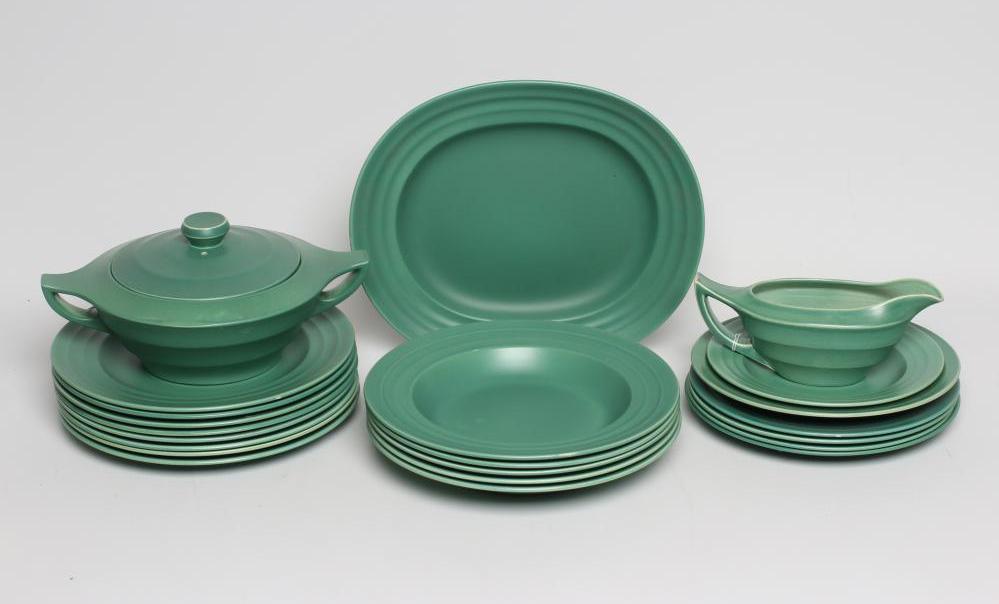 AN ART DECO WEDGWOOD GREEN MATT GLAZED EARTHENWARE PART DINNER SERVICE Image