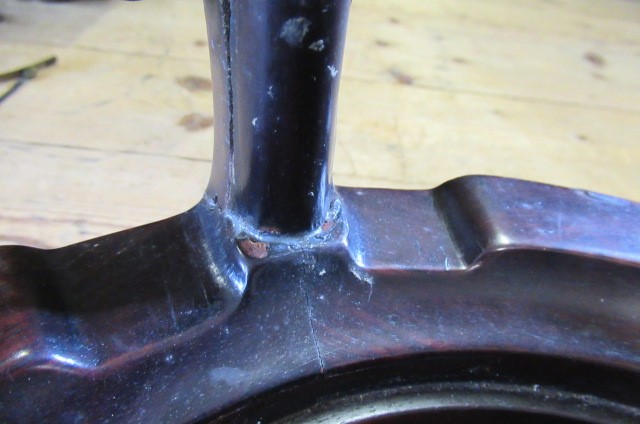 A PAIR OF CHINESE PADOUK WOOD JARDINIERE STANDS Image