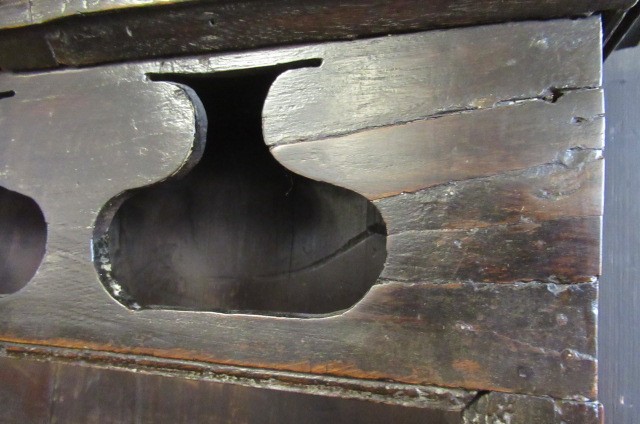 A GEORGIAN OAK DRESSER Image