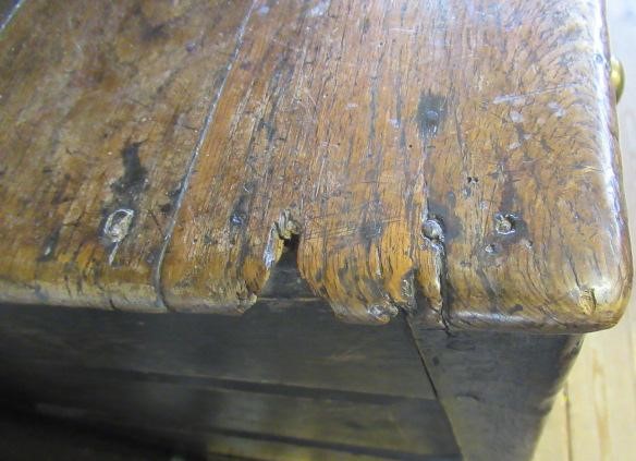 A GEORGIAN OAK DRESSER Image