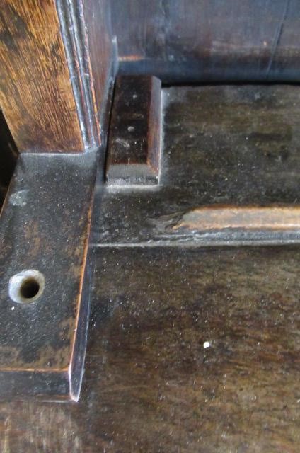 A GEORGIAN OAK DRESSER Image