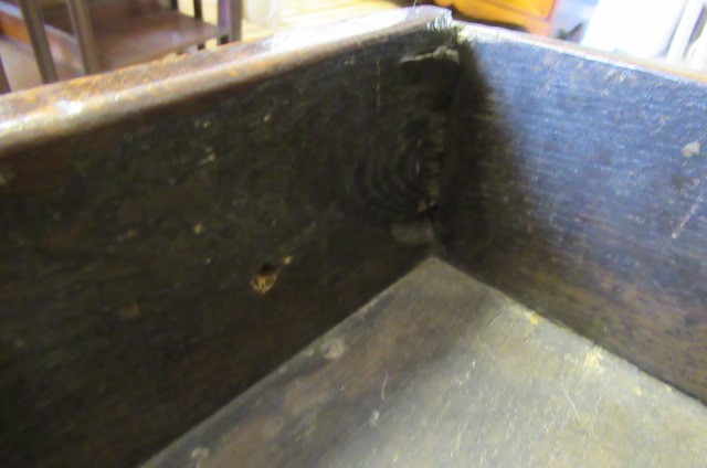 A GEORGIAN OAK DRESSER Image