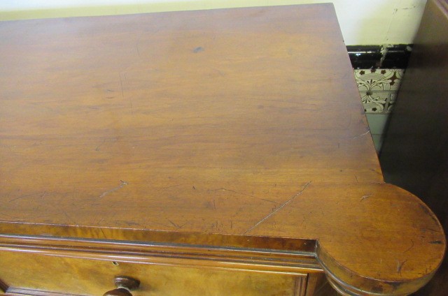 A VICTORIAN WALNUT STRAIGHT FRONTED CHEST Image
