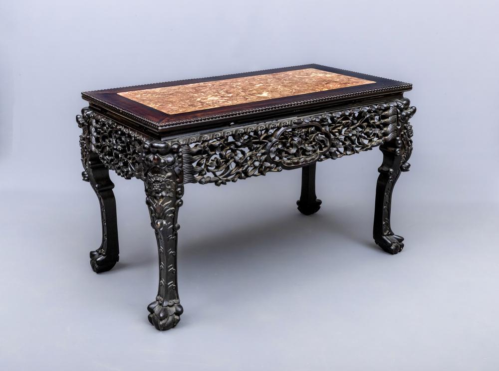 A CHINESE HUANGHUALI WOOD SIDE TABLE Image