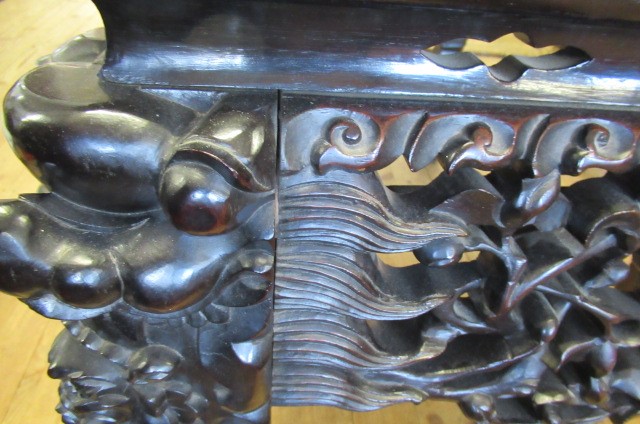 A CHINESE HUANGHUALI WOOD SIDE TABLE Image