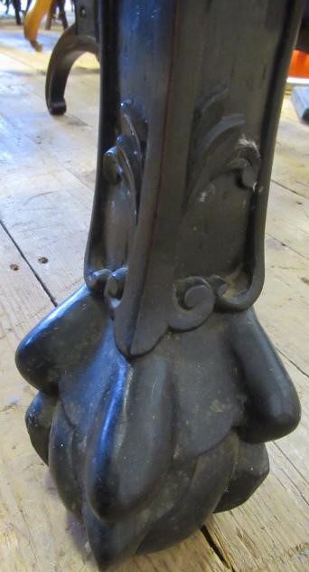 A CHINESE HUANGHUALI WOOD SIDE TABLE Image