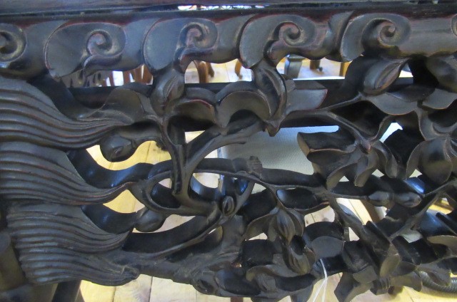 A CHINESE HUANGHUALI WOOD SIDE TABLE Image
