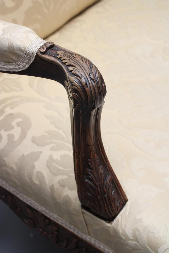 A GEORGIAN DESIGN OAK FRAMED ARMCHAIR Image