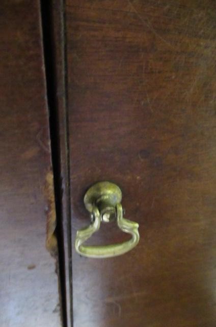 A GEORGIAN MAHOGANY SIDEBOARD Image