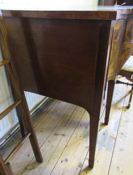 A GEORGIAN MAHOGANY SIDEBOARD Image