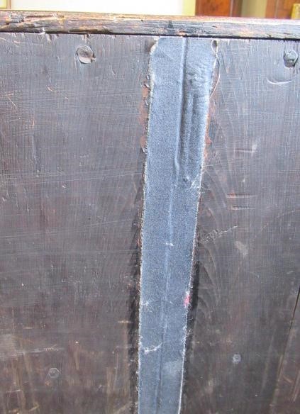 A GEORGIAN BURR WALNUT AND FEATHER BANDED BUREAU Image