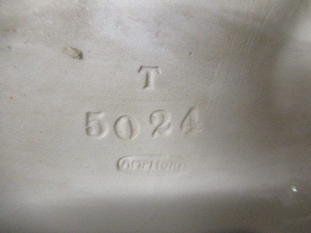 AN AMPHORA PORCELAIN FIGURAL TABLE CENTREPIECE Image