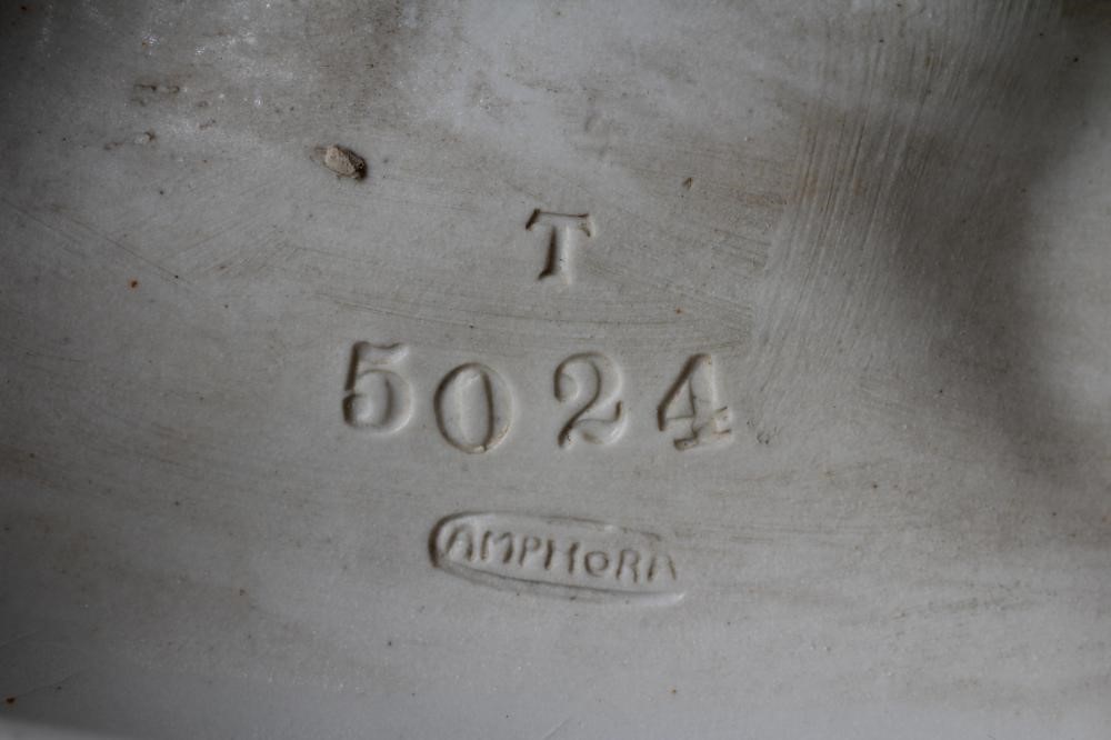 AN AMPHORA PORCELAIN FIGURAL TABLE CENTREPIECE Image