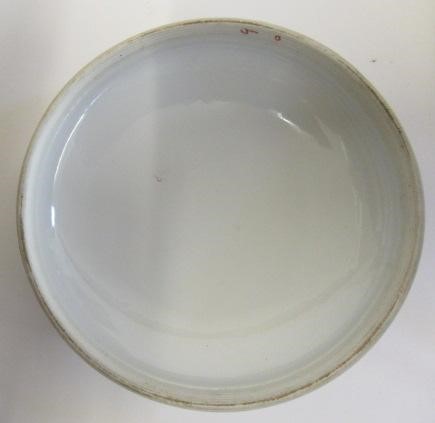A CHINESE PORCELAIN BOX AND COVER of shallow cushion form Image