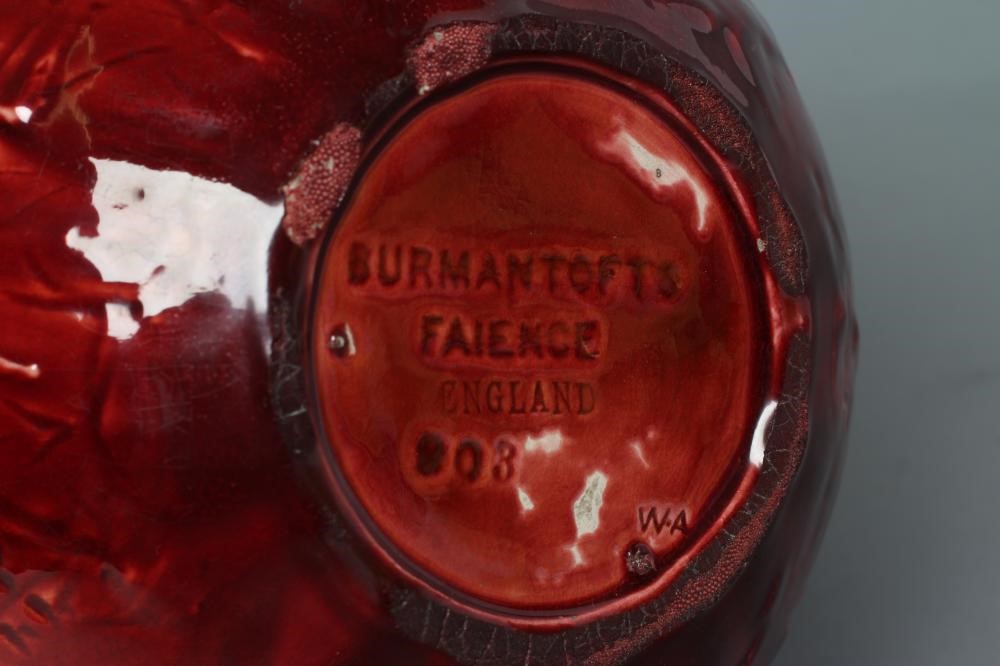 A BURMANTOFTS FAIENCE RED GLAZED DOUBLE GOURD VASE Image