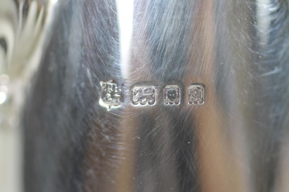 A SILVER CAFE-AU-LAIT SET Image