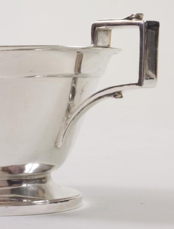 AN ART DECO SILVER SAUCE BOAT Image