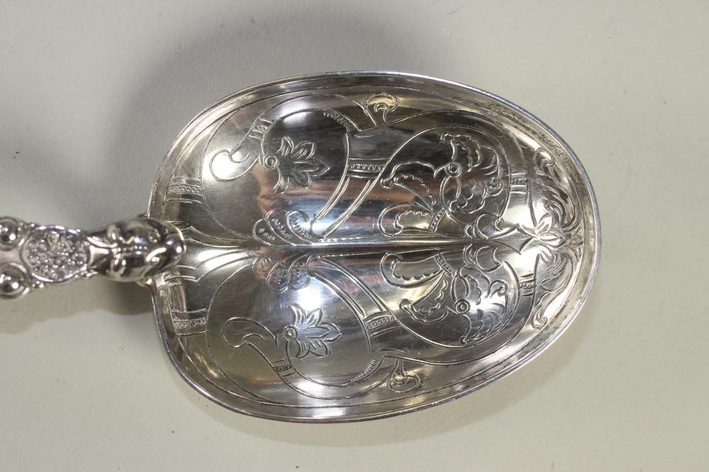 AN EDWARDIAN SILVER ANNOINTING SPOON Image