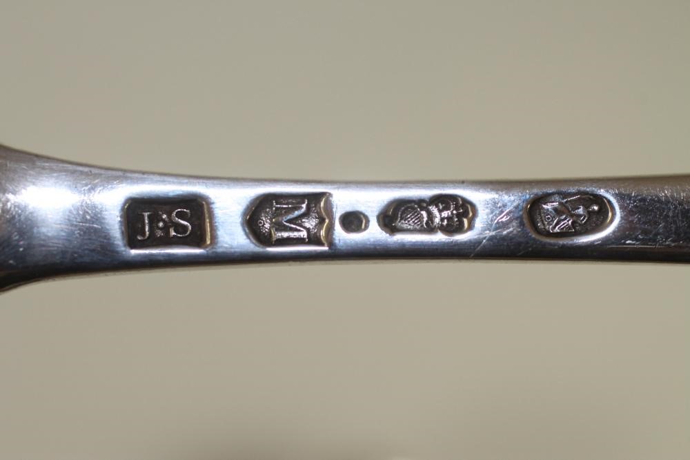 A PROVINCIAL SCOTTISH GEORGE III SILVER TEASPOON Image