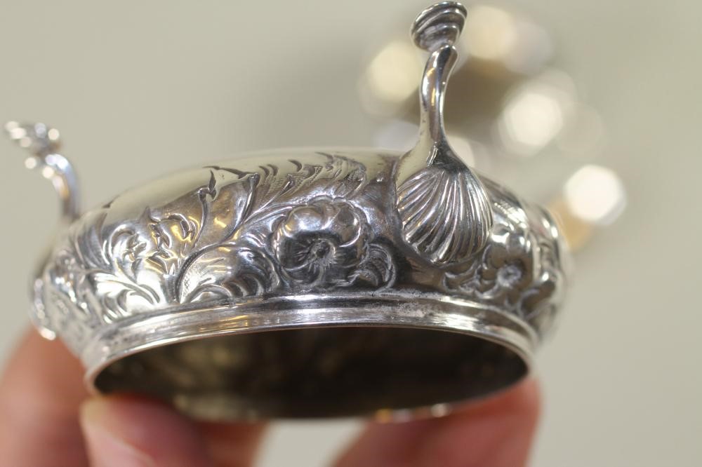 A PROVINCIAL SCOTTISH GEORGE III SILVER TEASPOON Image