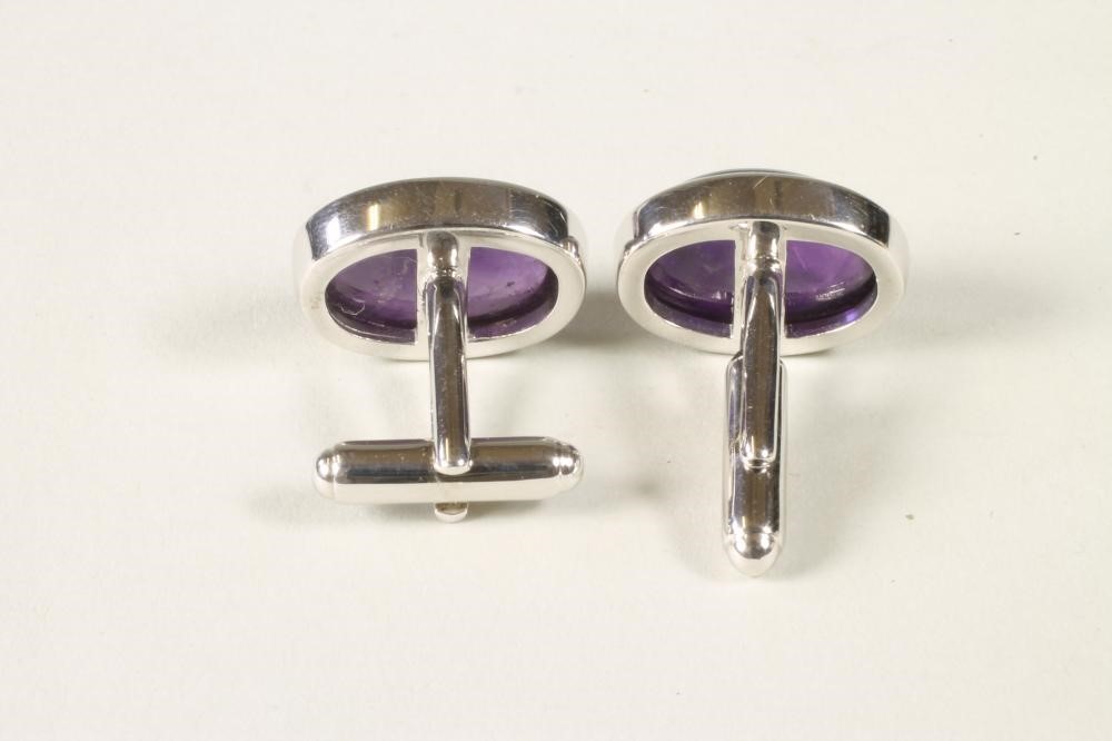 A PAIR OF AMETHYST CUFFLINKS Image