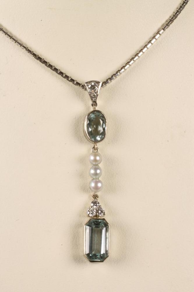 AN AQUAMARINE AND PEARL DROP PENDANT Image