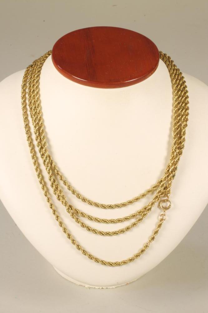 A VICTORIAN 15CT GOLD ROPE TWIST MUFF CHAIN Image