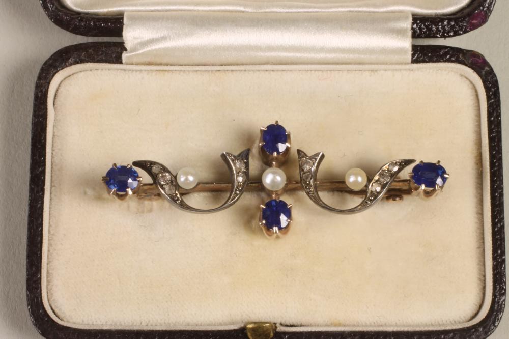 A VICTORIAN SAPPHIRE Image