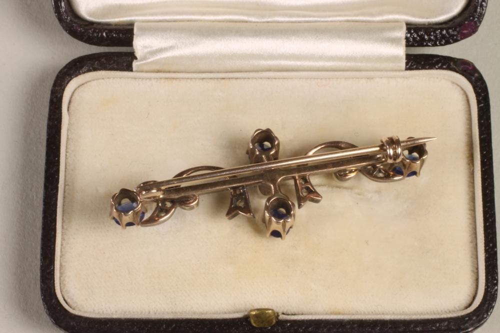 A VICTORIAN SAPPHIRE Image