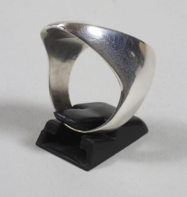 A GEORG JENSEN STERLING SILVER RING designed by Nanna Ditzel Image