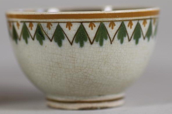 A YORKSHIRE PEARLWARE SMALL TEAPOT AND COVER Image