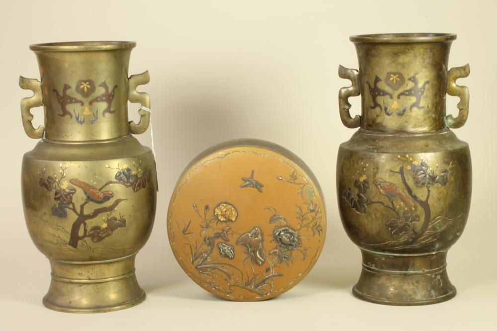 A PAIR OF JAPANESE BRONZE VASES Image