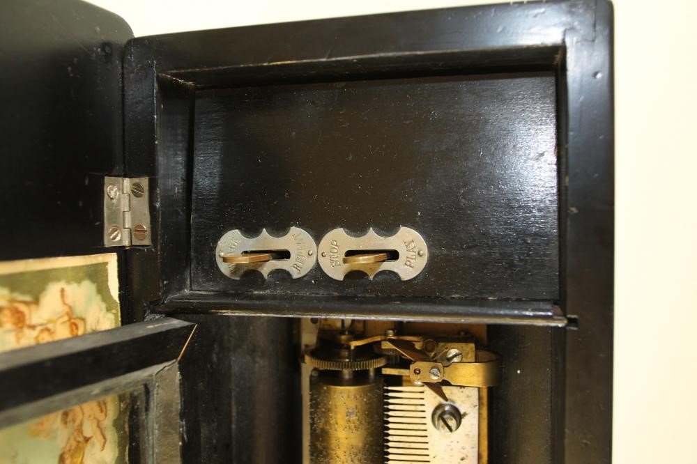 A CONTINENTAL MUSICAL BOX Image