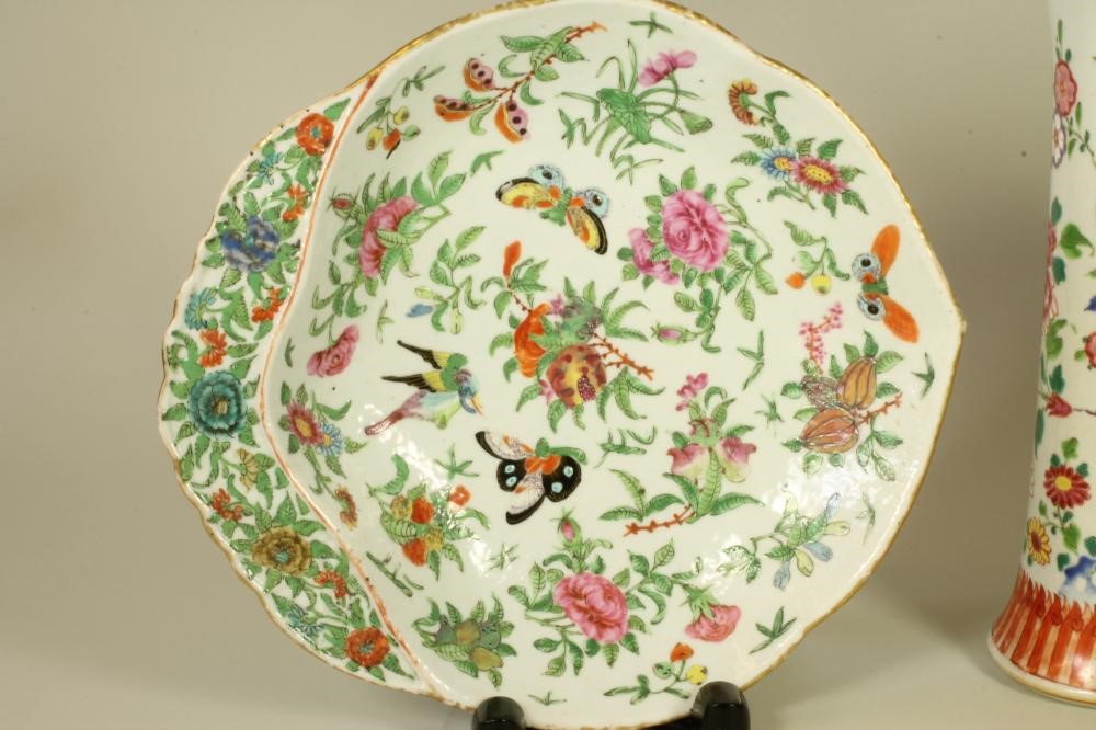 A CANTONESE PORCELAIN DESSERT DISH Image