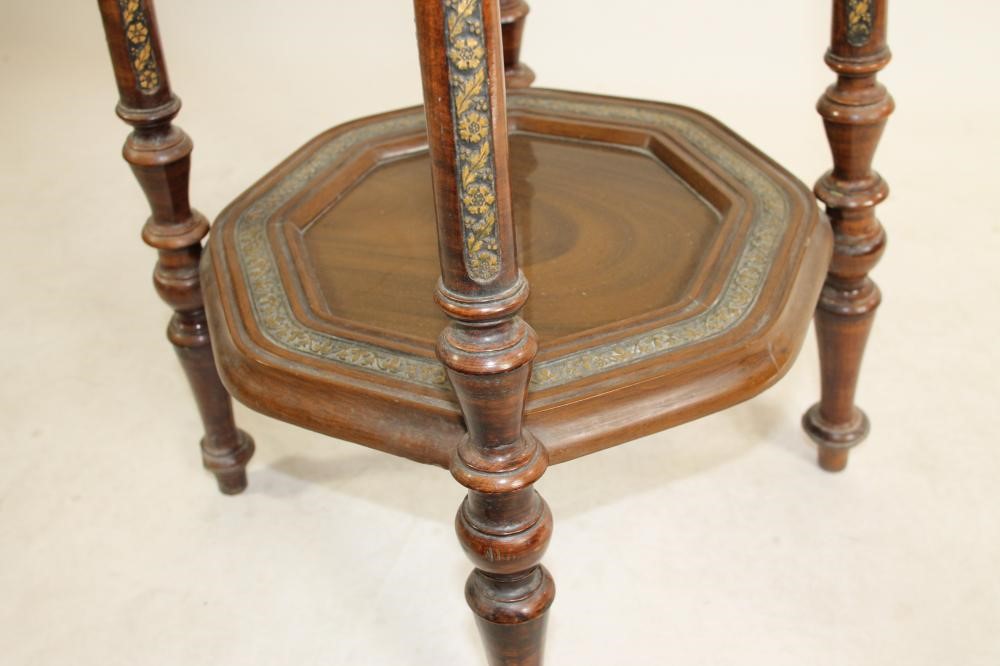 AN AESTHETIC STAINED WOOD AND PARCEL GILT OCCASIONAL TABLE Image