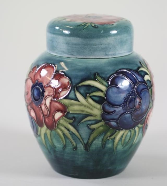 A MOORCROFT POTTERY GINGER JAR AND COVER Image