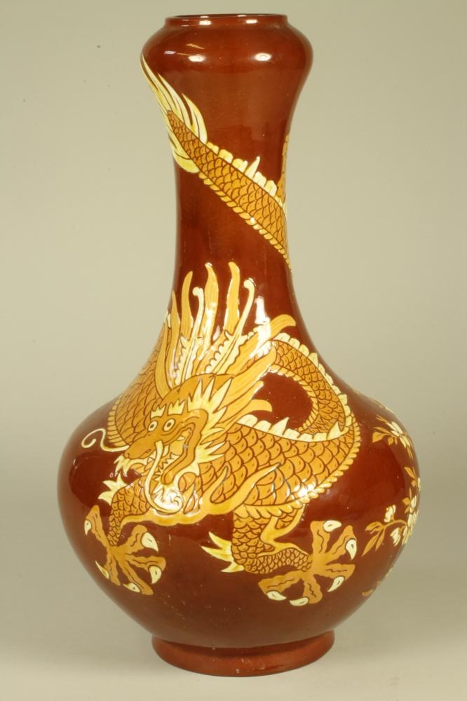 AN EARTHENWARE VASE Image