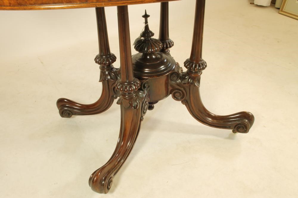 A VICTORIAN WALNUT LOO TABLE Image