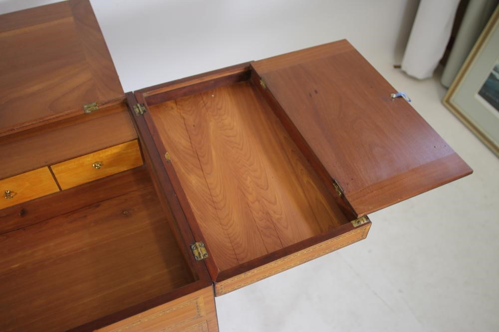 A SHERATON REVIVAL SATINWOOD TOILET TABLE Image