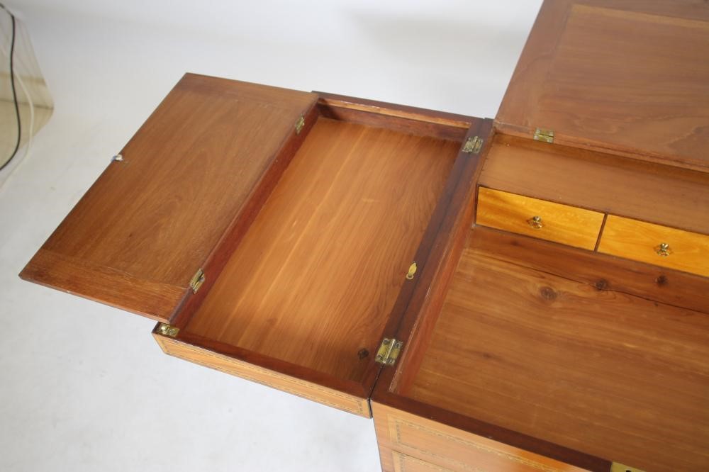 A SHERATON REVIVAL SATINWOOD TOILET TABLE Image