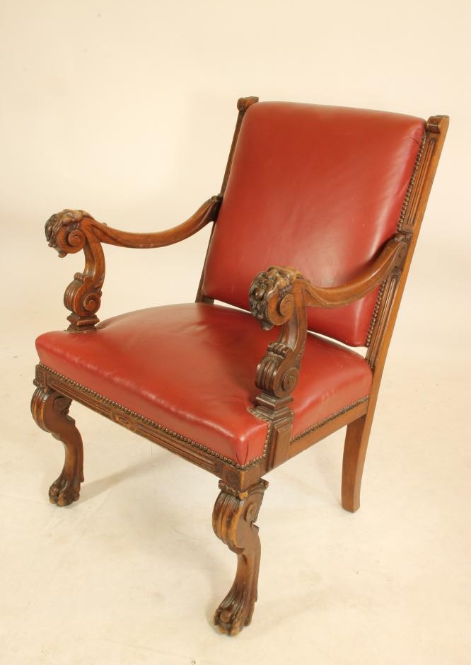 A VICTORIAN CARVED WALNUT THRONE CHAIR Image