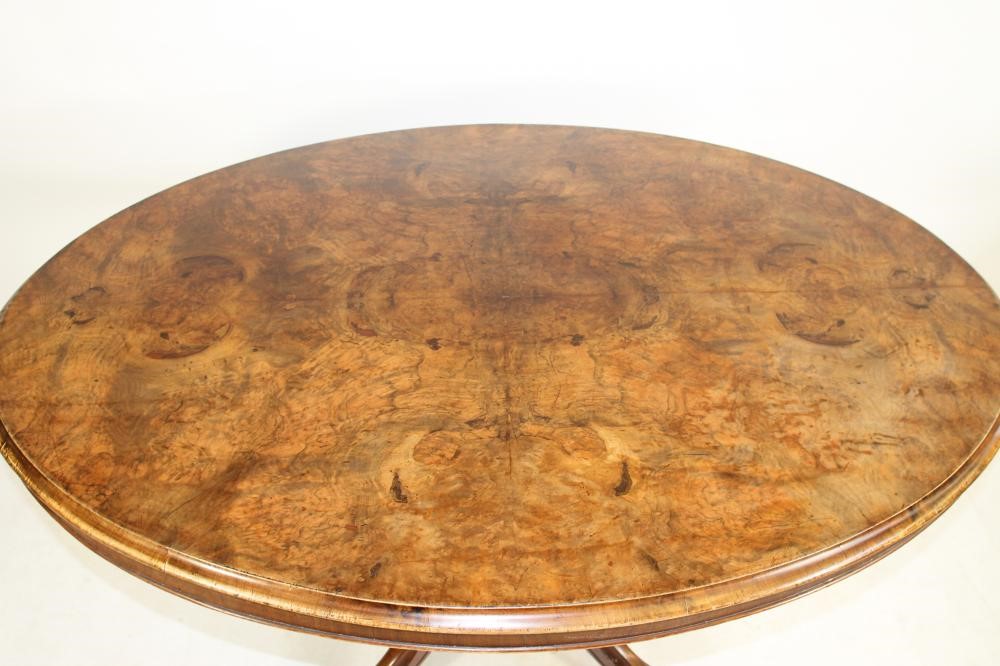 A VICTORIAN WALNUT LOO TABLE Image