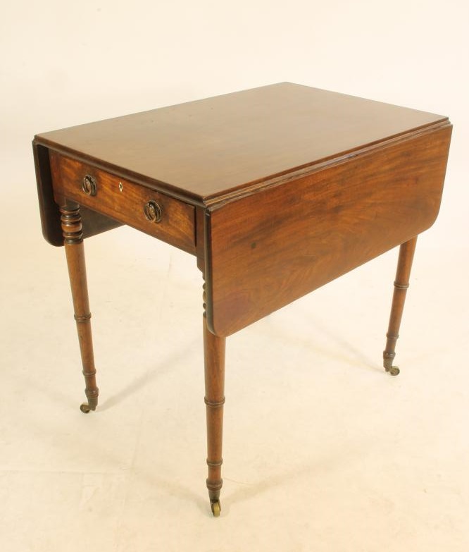 A MAHOGANY PEMBROKE TABLE Image