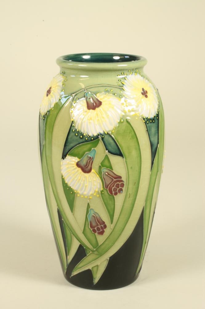 A MOORCROFT POTTERY VASE Image